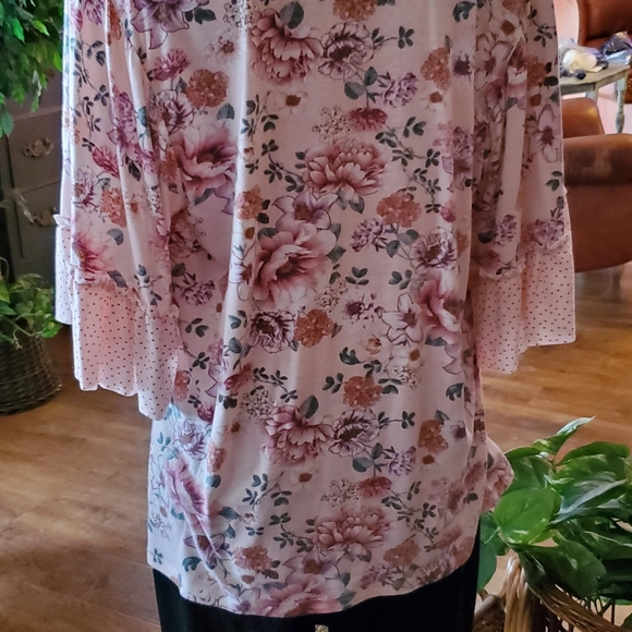 Boutique - Pink Tie Hem soft Flowy Boho Top #1008 - Picture 4 of 6